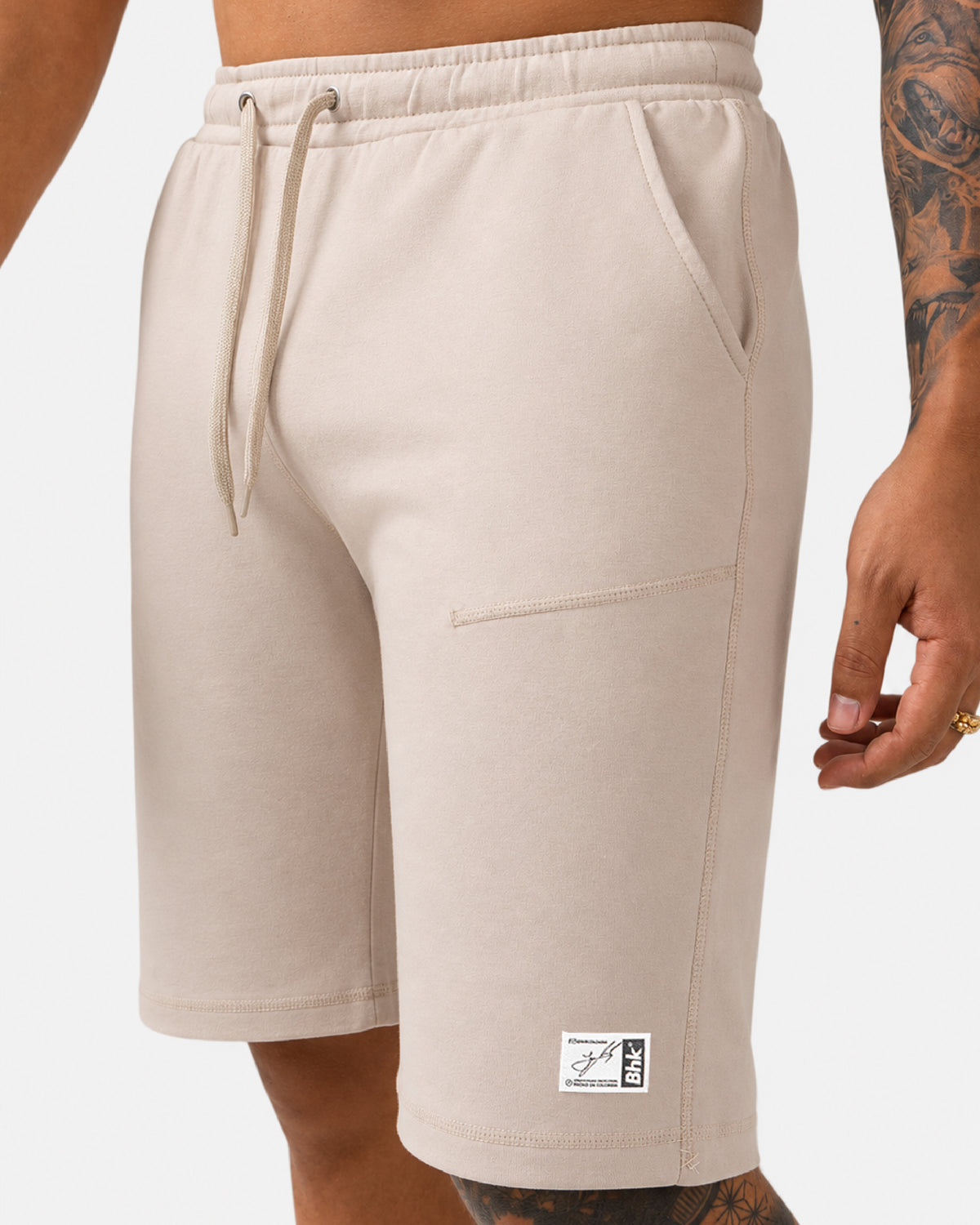 BERMUDA BURDA CON RUEDO - CREMA