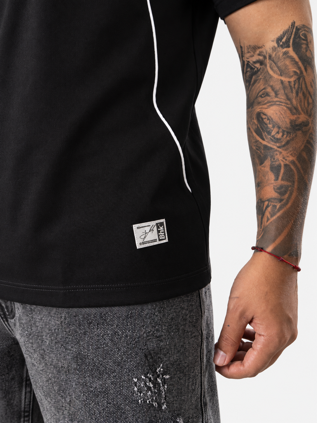 CAMISETA ESTAMPADA NEGRA