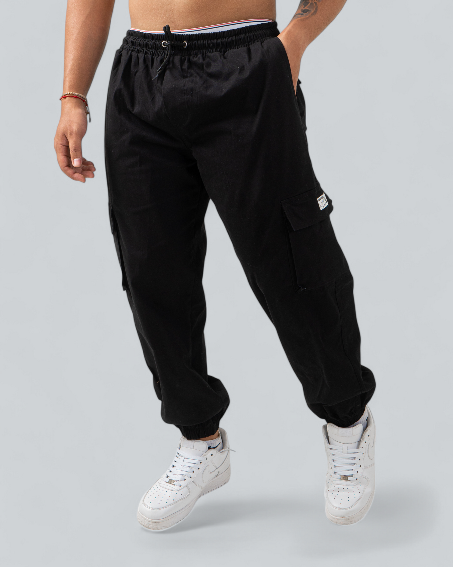 Jogger Cargo Negro - BHK