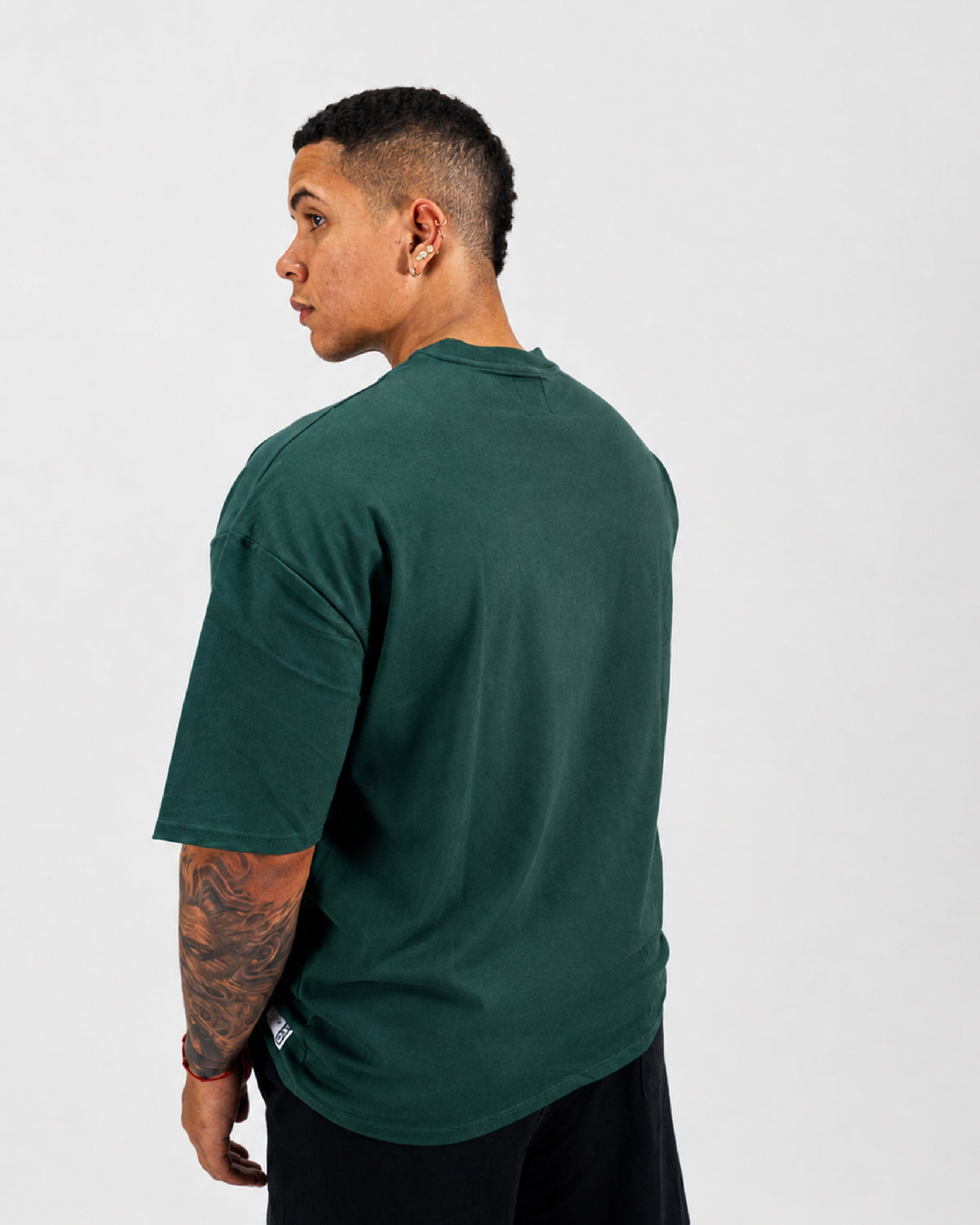 Camiseta Básica Oversize - VERDE PINO